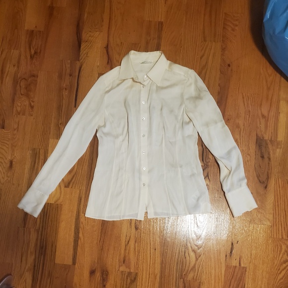 100% Silk Brooks Brothers Cream Blouse - Picture 1 of 3